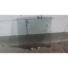  Стекло двери задней левой к  Nissan  Sunny,  1993