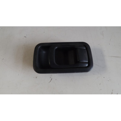  Ручка внутренняя передняя правая к  Nissan  Sunny,  1993