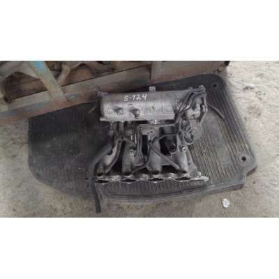 Коллектор впускной к  Mitsubishi  Colt,  1998