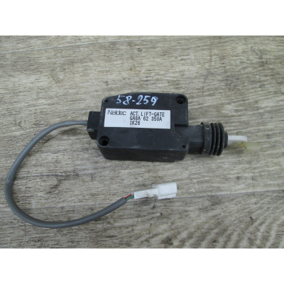  Активатор замка багажника к  Mazda  626,  1996