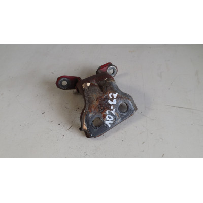  Петля двери передней правой к  Nissan  Sunny,  1993