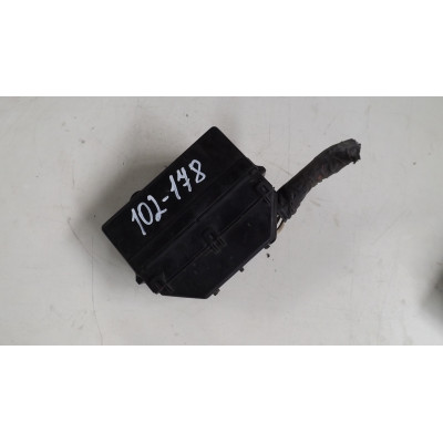  Блок предохранителей к  Nissan  Sunny,  1993