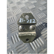  Ответная часть (скоба) замка двери к  Mitsubishi  Galant,  1998