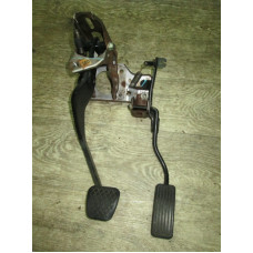  Педаль тормоза к  Rover  416,  1998