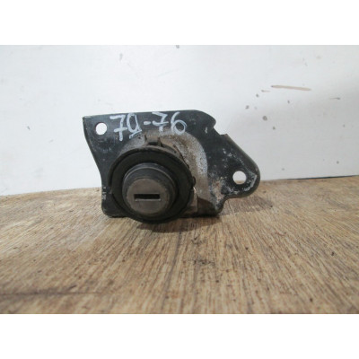  Замок багажника к  Fiat  Punto,  1998