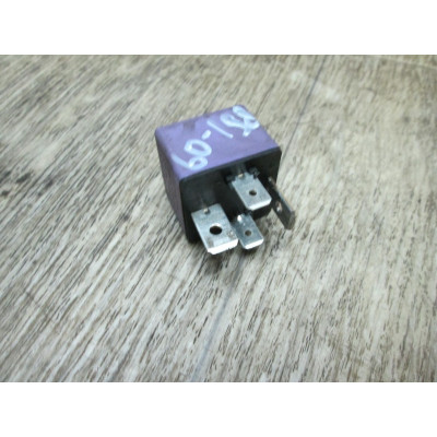  Реле вентилятора к  Renault  Scenic,  1999