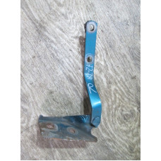  Петля капота левая к  Volkswagen  Golf,  1995