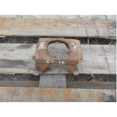  Кронштейн к  Audi  100,  1989