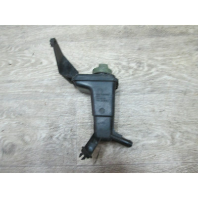  Бачок гидроусилителя к  Volkswagen  Passat,  2000