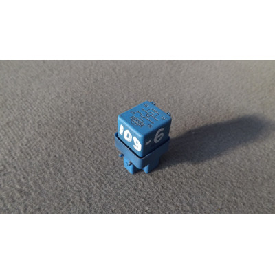  Реле (прочие) к  Nissan  Primera,  1997