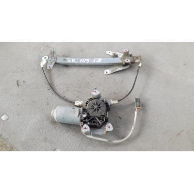  Стеклоподъемник электрический задний правый к  Nissan  Primera,  1997