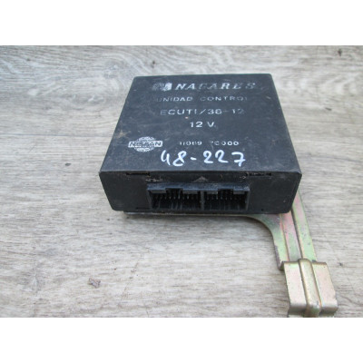  Коммутатор зажигания к  Nissan  Serena,  1996