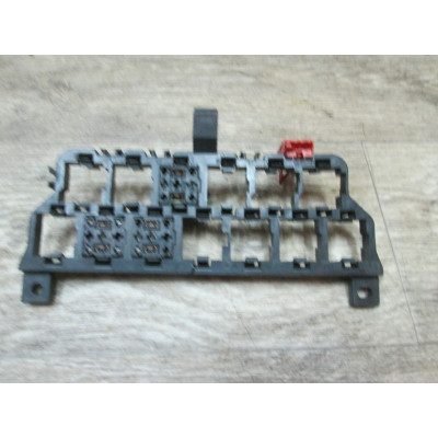  Блок реле к  Audi  A4,  1999