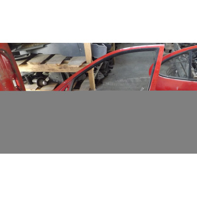  Дверь передняя левая к  Renault  Megane,  1998