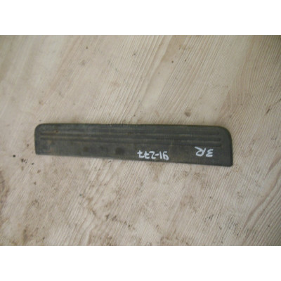  Накладка на порог к  Nissan  Primera,  1998