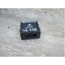  Реле (прочие) к  Nissan  Vanette,  1998