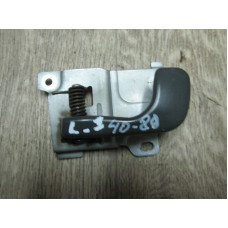  Ручка внутренняя задняя левая к  Mitsubishi  Space Wagon,  1996