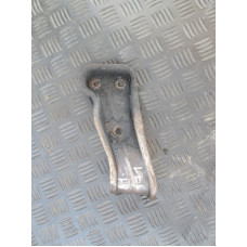  Кронштейн к  Mitsubishi  Galant,  1998