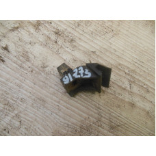  Кронштейн крепления бампера заднего к  Nissan  Primera,  1998