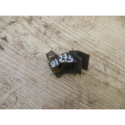 Кронштейн крепления бампера заднего к  Nissan  Primera,  1998