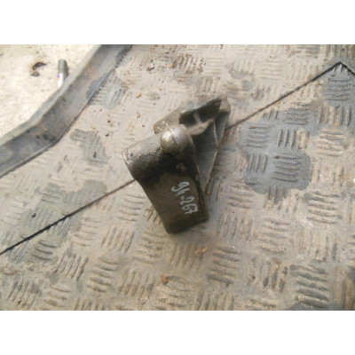  Кронштейн двигателя к  Opel  Vectra,  1998