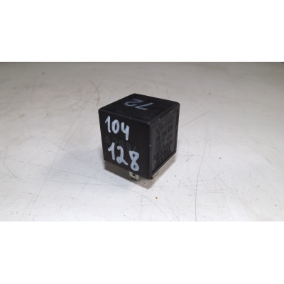  Реле (прочие) к  Volkswagen  Golf,  1994