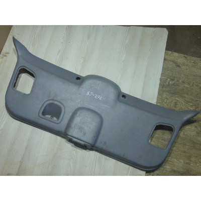  Обшивка крышки багажника к  Nissan  Primera,  2001