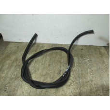  Уплотнитель двери задней левой к  Fiat  Punto,  1998