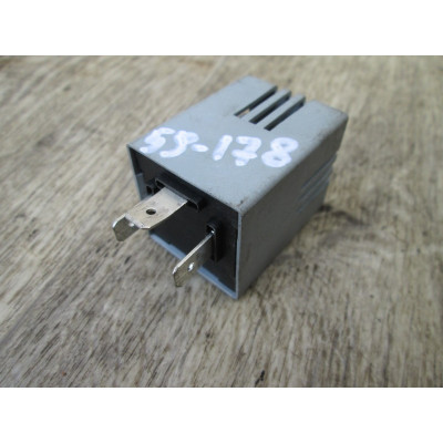  Реле поворотов к  Renault  Laguna,  1996