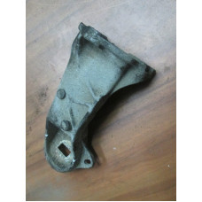  Кронштейн двигателя к  Audi  100,  1985