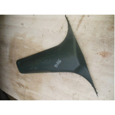  Обшивка стойки центральной правой к  Nissan  Primera,  1998