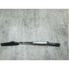  Щеткодержатель (поводок стеклоочистителя, дворник) к  Nissan  Sunny,  1993