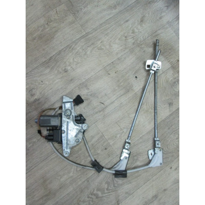  Стекло двери передней правой к  Skoda  Felicia,  1997