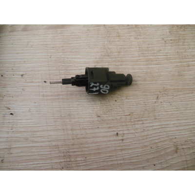  Выключатель концевой (концевик) к  Opel  Vectra,  1998