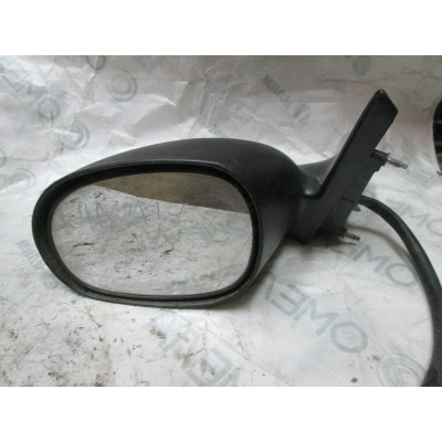  Зеркало наружное левое к  Chrysler  300M,  1999