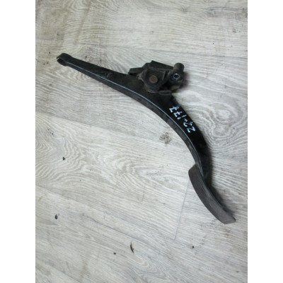  Педаль газа к  Mitsubishi  Lancer,  1994
