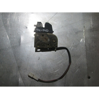  Замок багажника к  Mazda  323,  1997