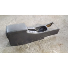  Подлокотник к  Nissan  Primera,  1997