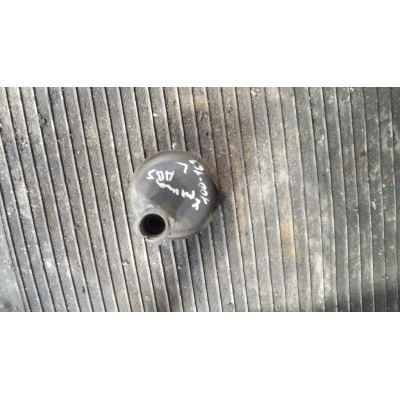  Колпачок ступицы к  Dodge  Grand Caravan,  2002