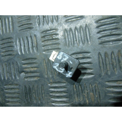  Выключатель концевой (концевик) к  Mercedes  E W210,  2001