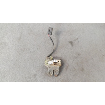  Замок багажника к  Nissan  Primera,  1997