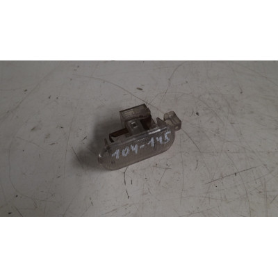  Фонарь салона (плафон) к  Volkswagen  Golf,  1994