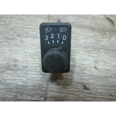  Кнопка (выключатель) к  Nissan  Primera,  1999