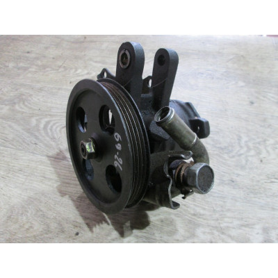  Насос гидроусилителя руля к  Toyota  Corolla,  1997