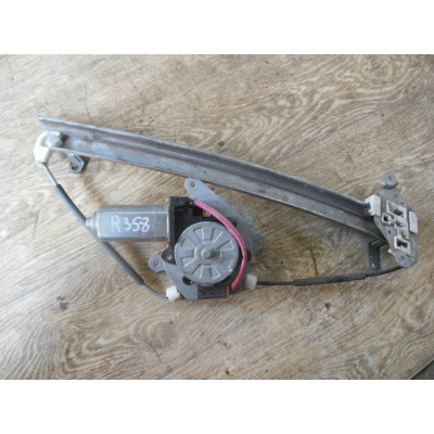  Стеклоподъемник электрический передний правый к  Nissan  Primera,  1999