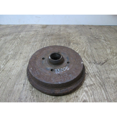  Барабан тормозной к  Volkswagen  Golf,  1995