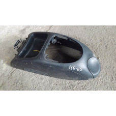  Консоль салона (кулисная часть) к  Renault  Megane,  1998