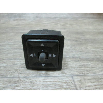  Джойстик регулировки зеркал к  Mitsubishi  Galant,  1999