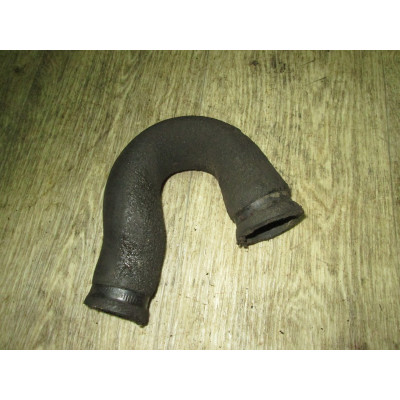  Патрубок радиатора к  Audi  100,  1989