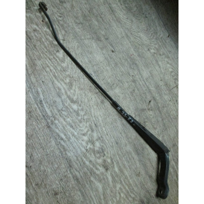  Щеткодержатель (поводок стеклоочистителя, дворник) к  Rover  416,  1998